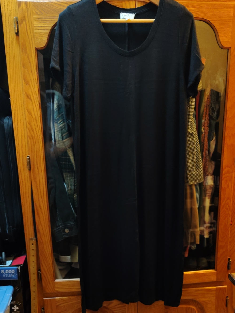 Jessica Simpson Black Dress with Scoop Neck And Small Slits